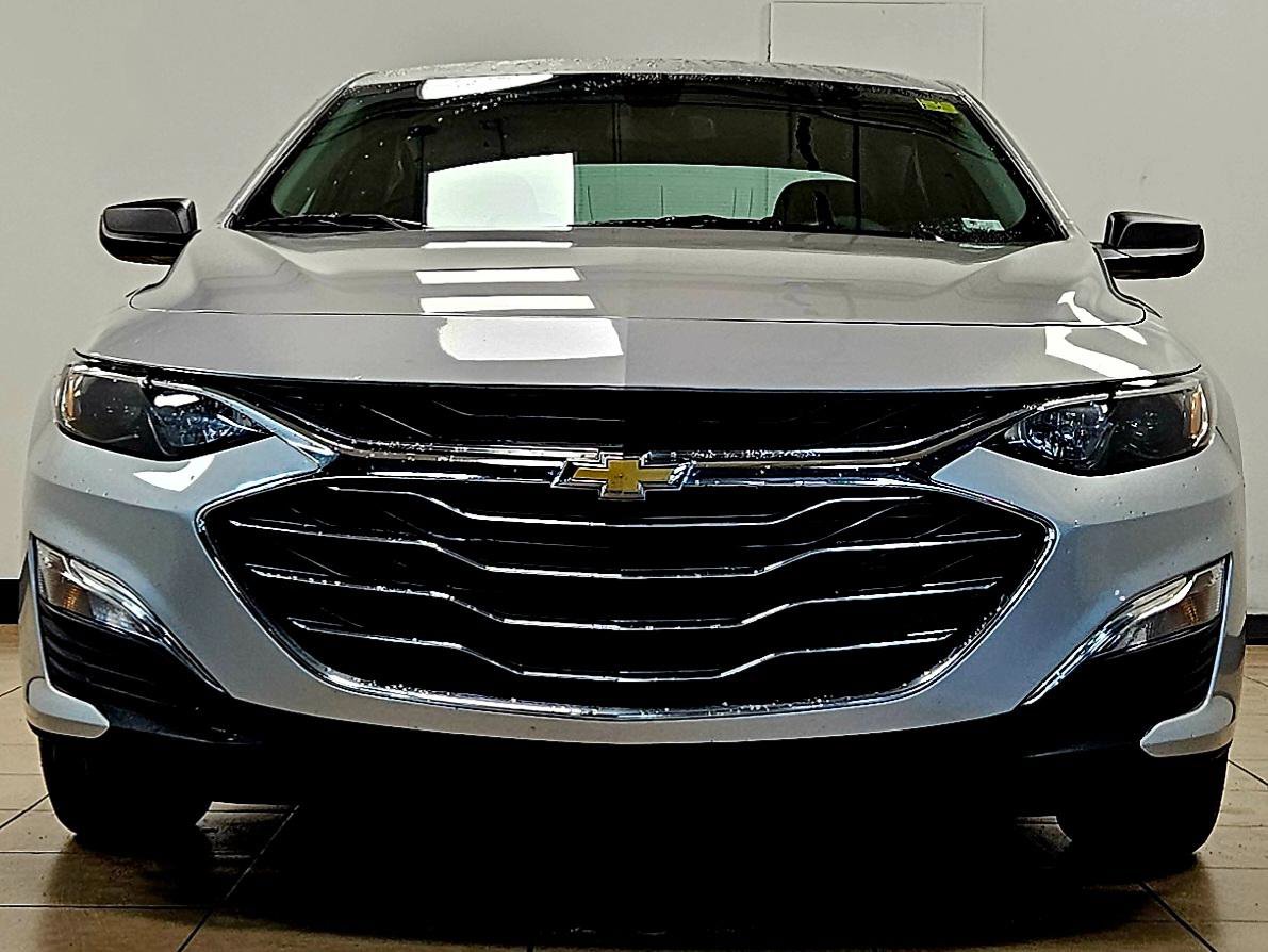 Used 2021 Chevrolet Malibu LS video 2