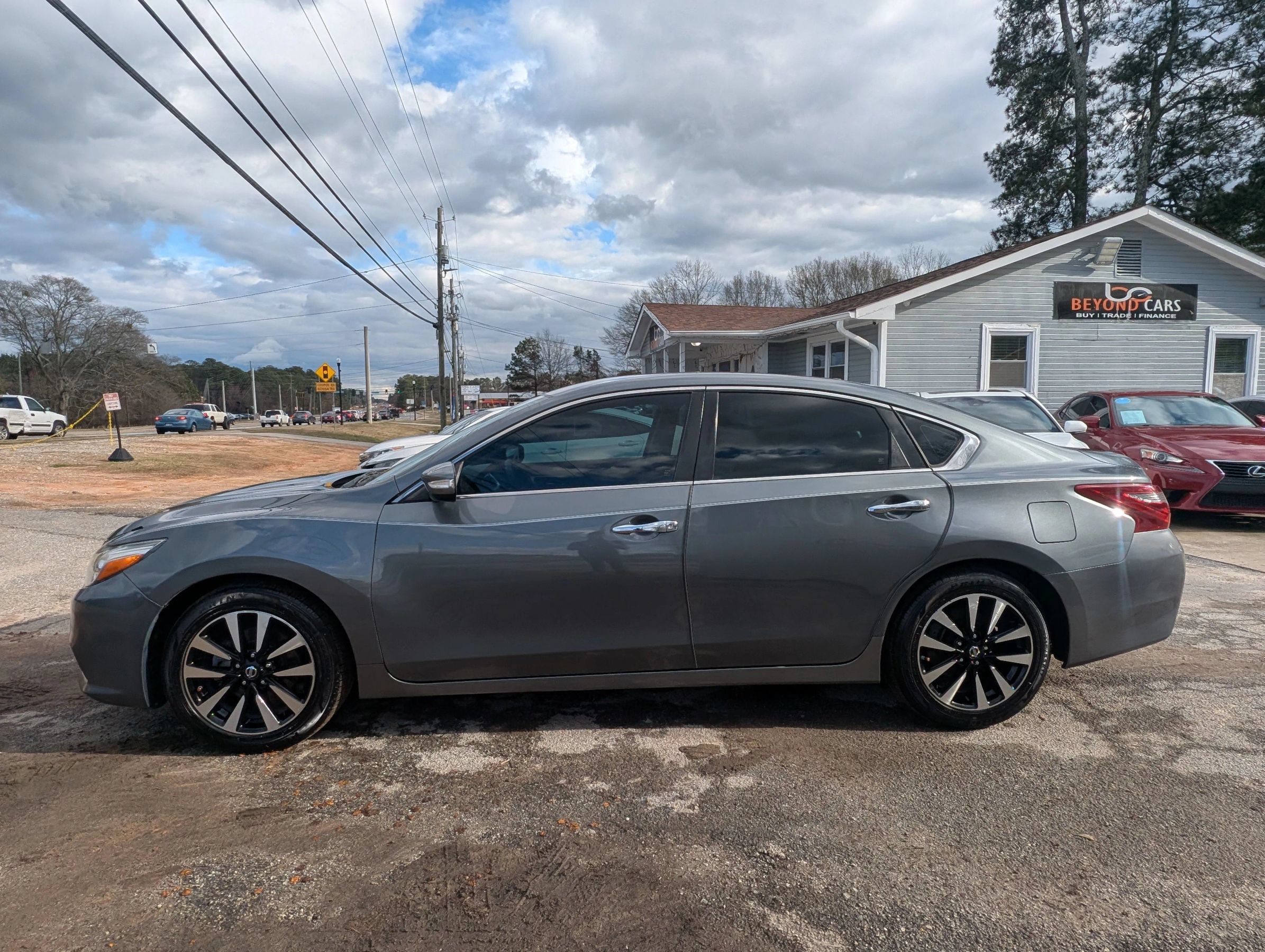 Used 2018 Nissan Altima 2.5 SL FWD image 3