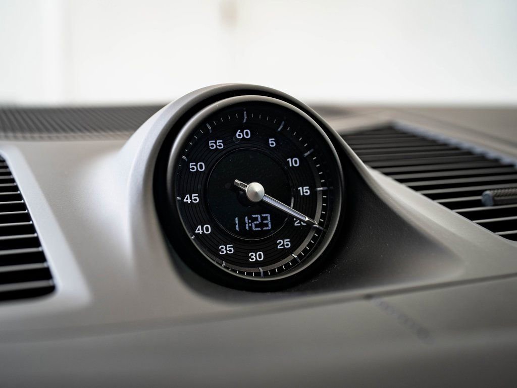 Certified 2024 Porsche Cayenne Coupe AWD/4WD image 34