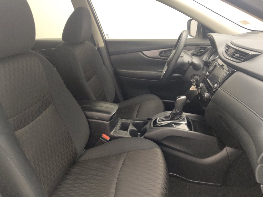Used 2019 Nissan Rogue S FWD image 21