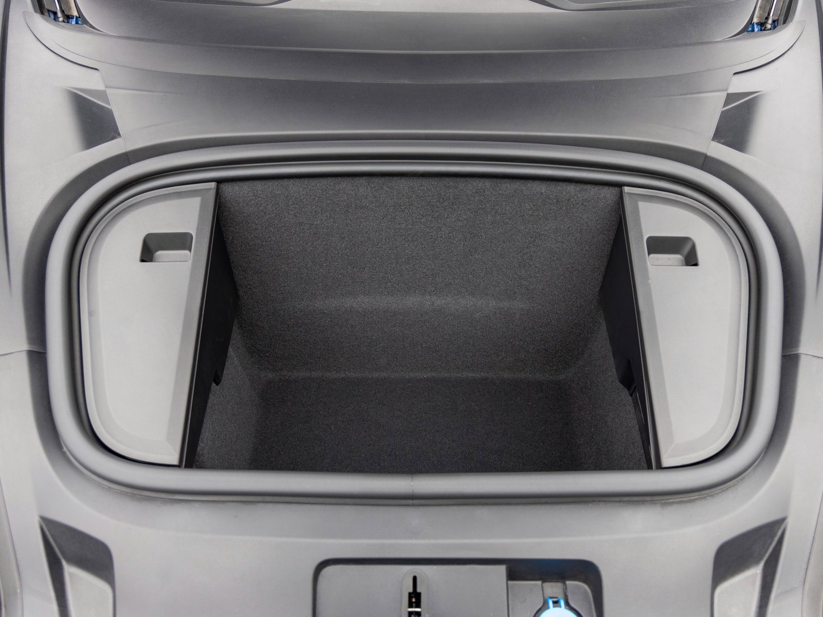 New 2025 Porsche Taycan 4S image 56