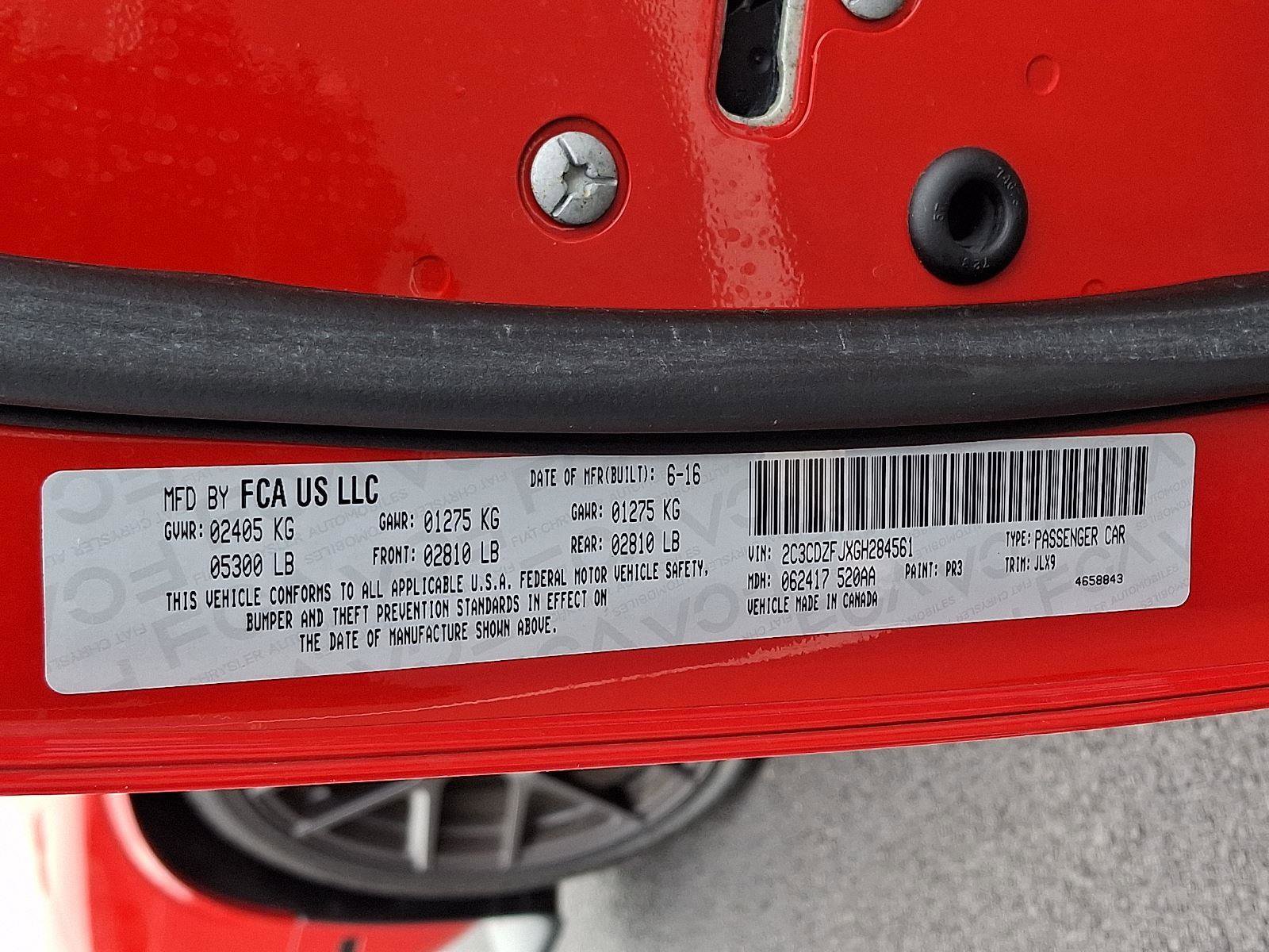 Used 2016 Dodge Challenger R/T Scat Pack w/ Leather Interior Group image 27