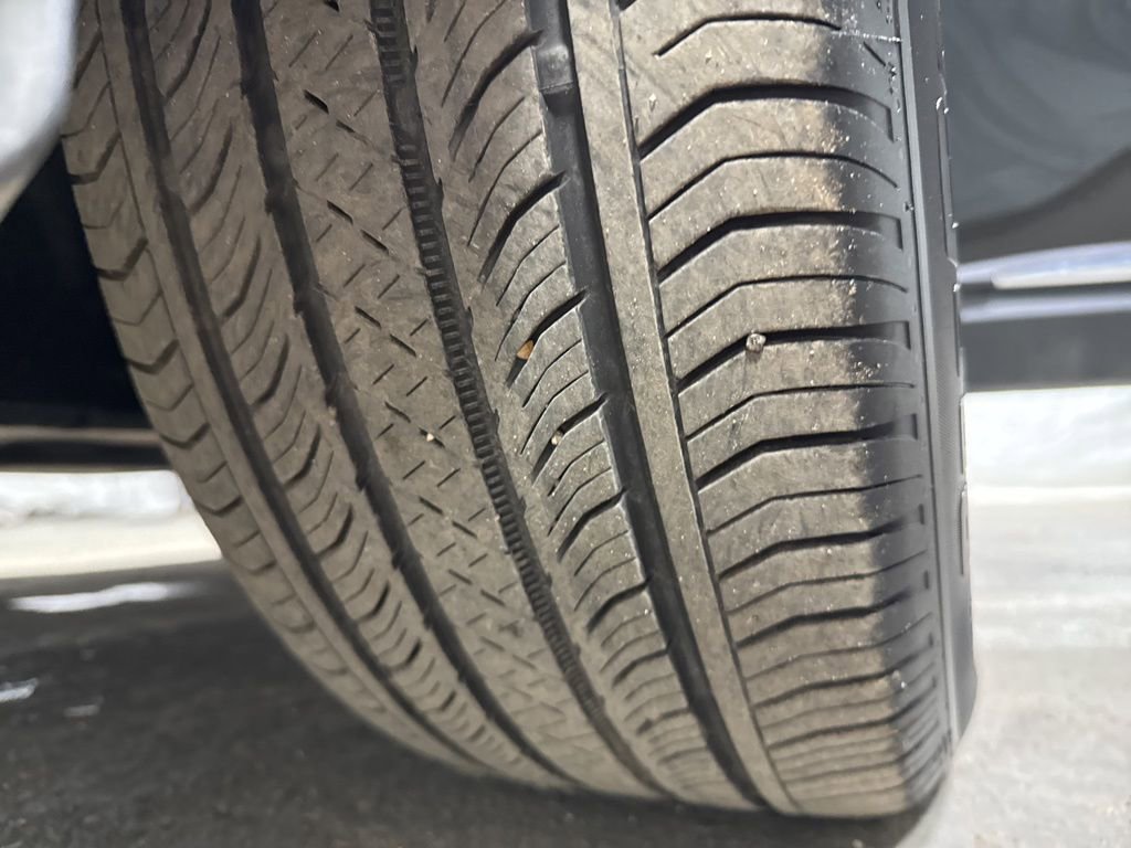 Used 2025 Buick Envision Preferred image 35