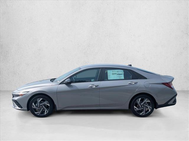 Certified 2025 Hyundai Elantra SEL image 5