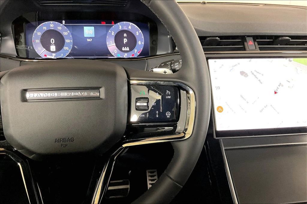 Used 2024 Land Rover Range Rover Evoque Dynamic SE image 19