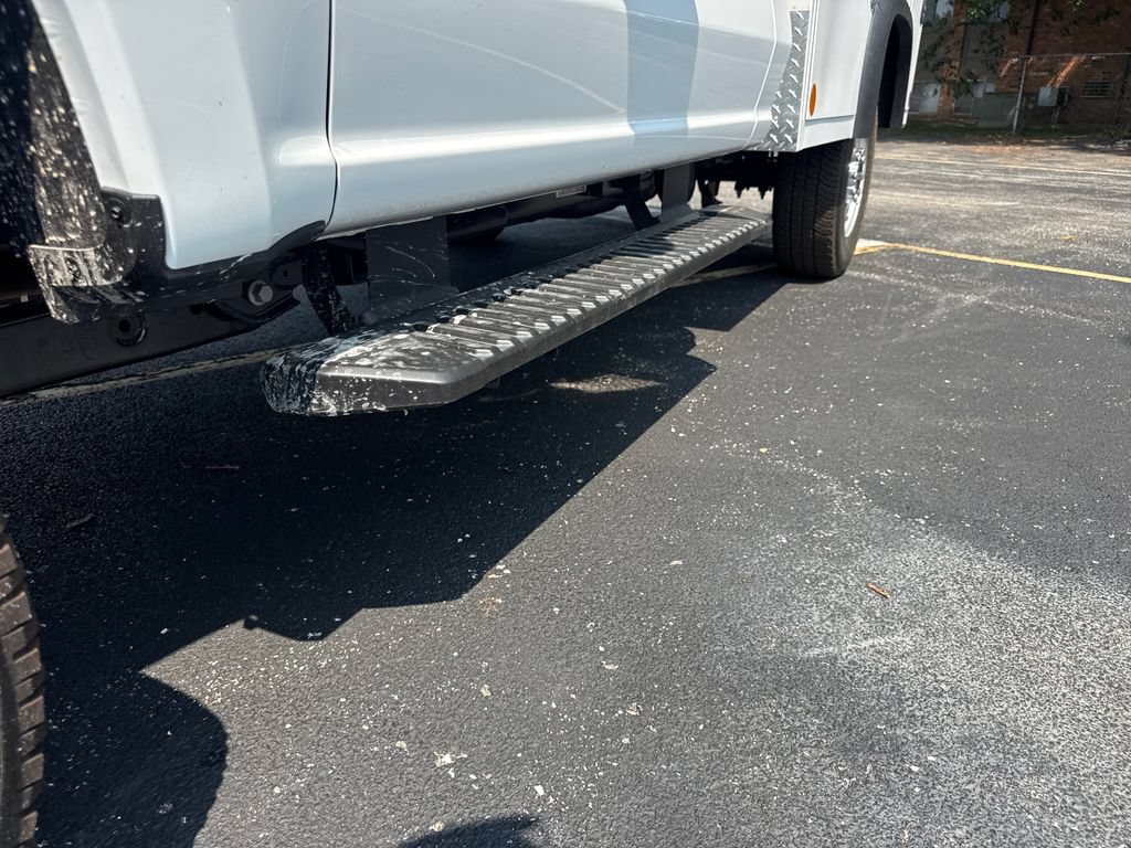 New 2026 Ford F250 XL w/ XL Chrome Package AWD/4WD image 12