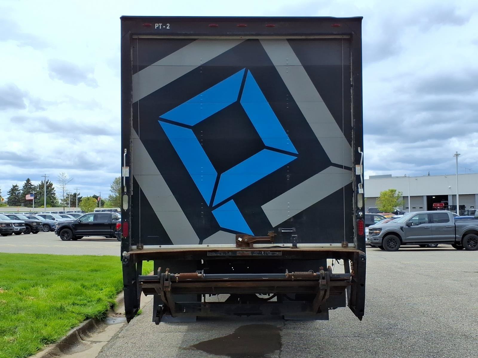 Used 2017 Ford F650 2WD Regular Cab Super Duty image 6