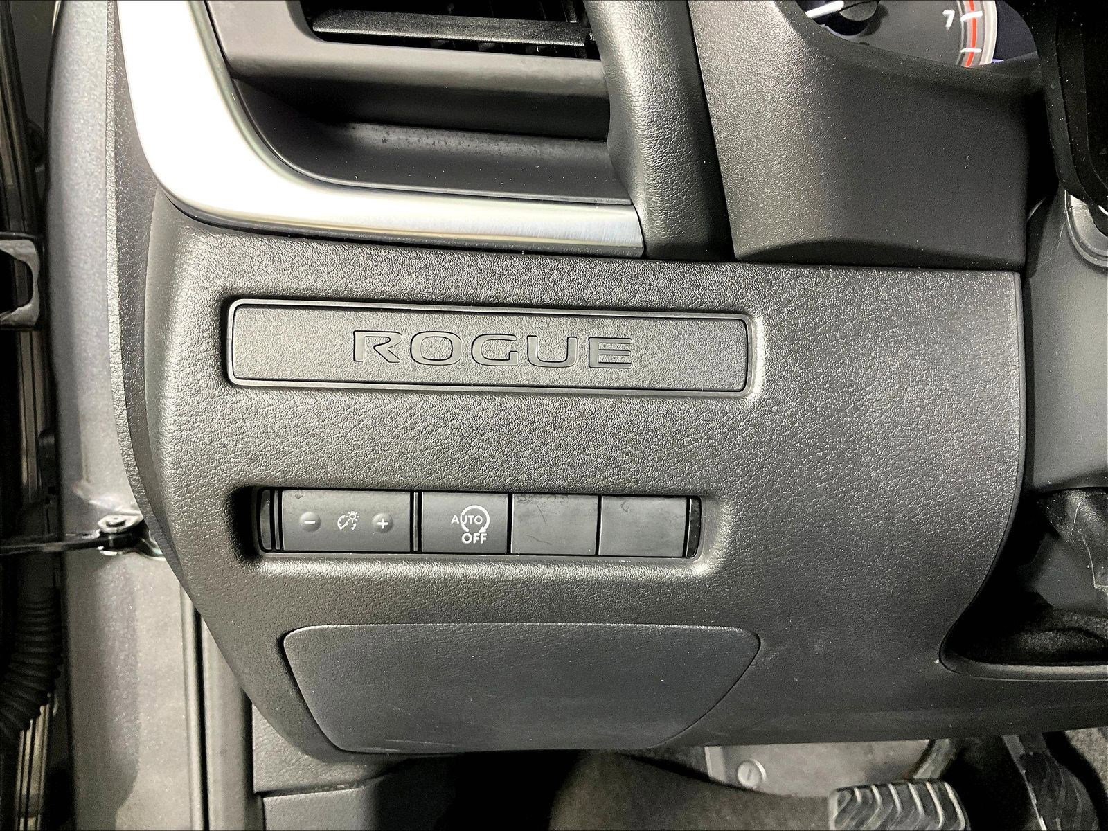 Certified 2023 Nissan Rogue S FWD image 35