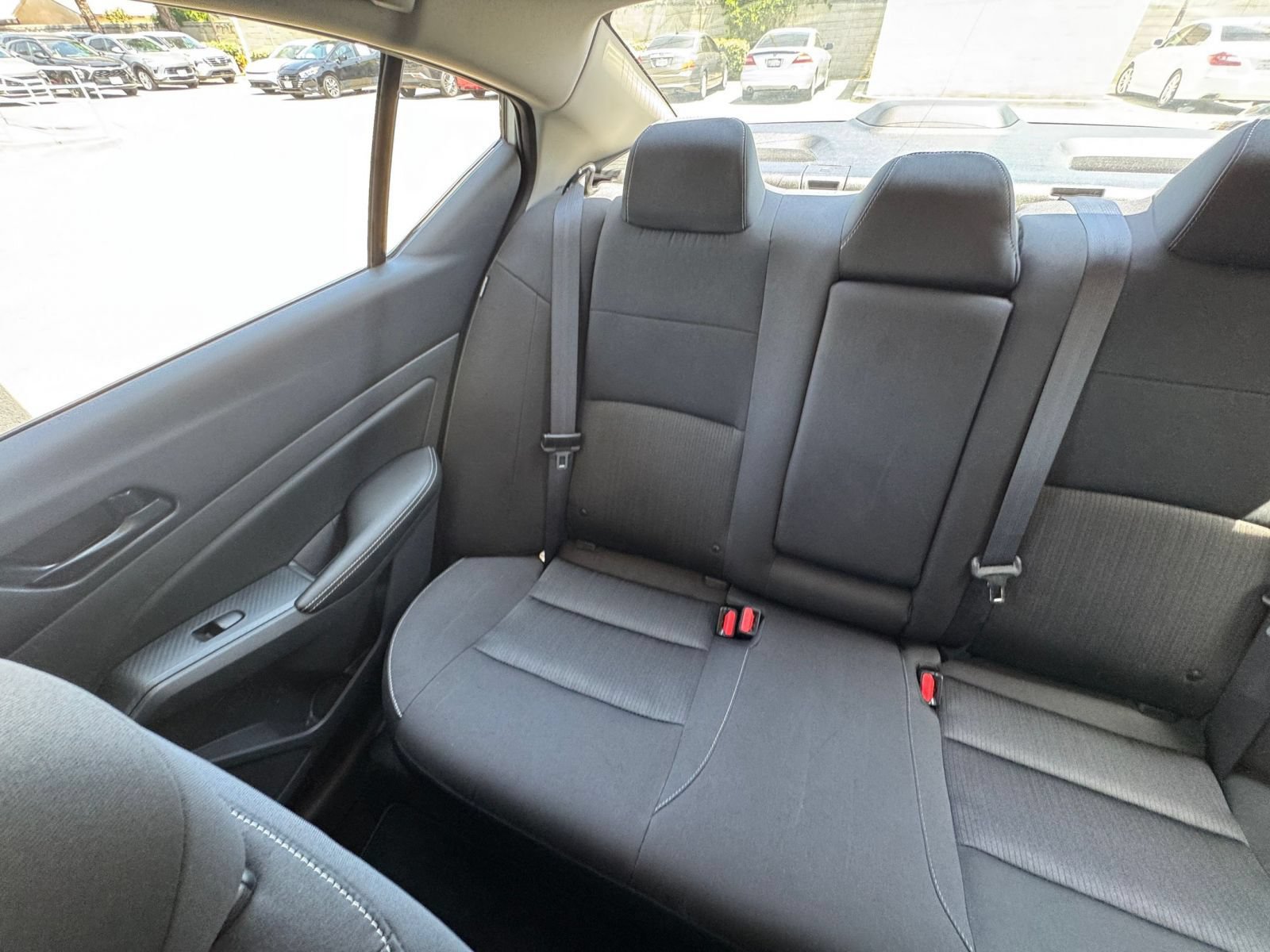 Used 2025 Nissan Altima 2.5 SV FWD image 39
