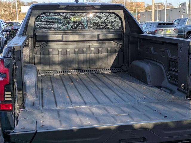 New 2025 Chevrolet Silverado EV RST image 29