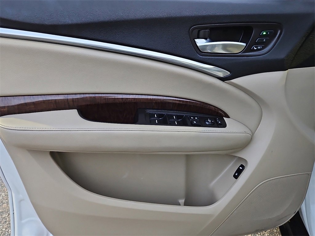 Used 2017 Acura MDX SH-AWD image 15