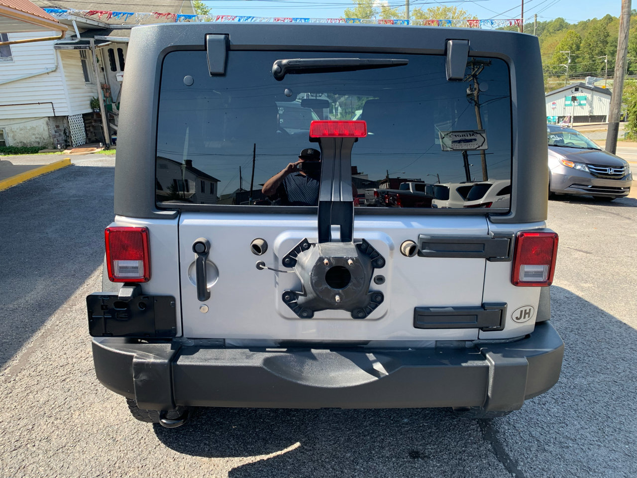 Used 2018 Jeep Wrangler Unlimited Sport S image 4