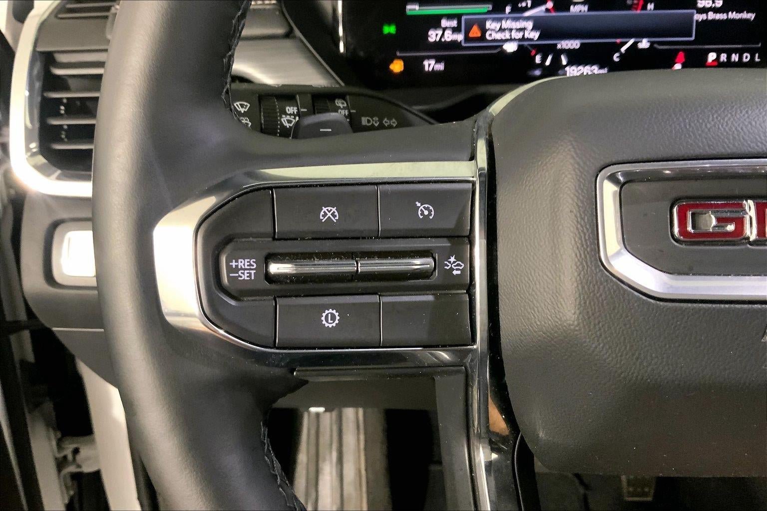 Used 2025 GMC Acadia Elevation FWD image 18