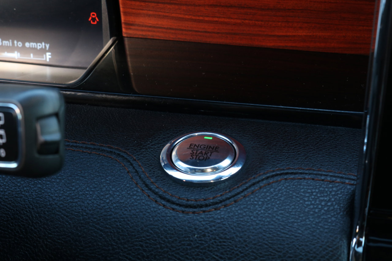 Used 2020 Lincoln Navigator L Reserve w/ Luxury Package image 32