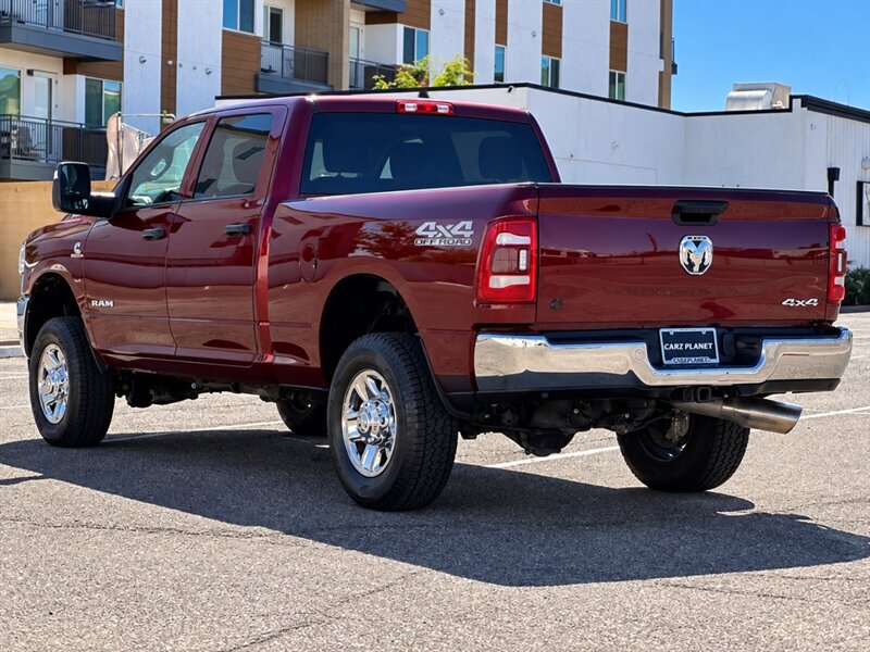 Used 2024 RAM 2500 Tradesman w/ Chrome Appearance Group AWD/4WD image 6