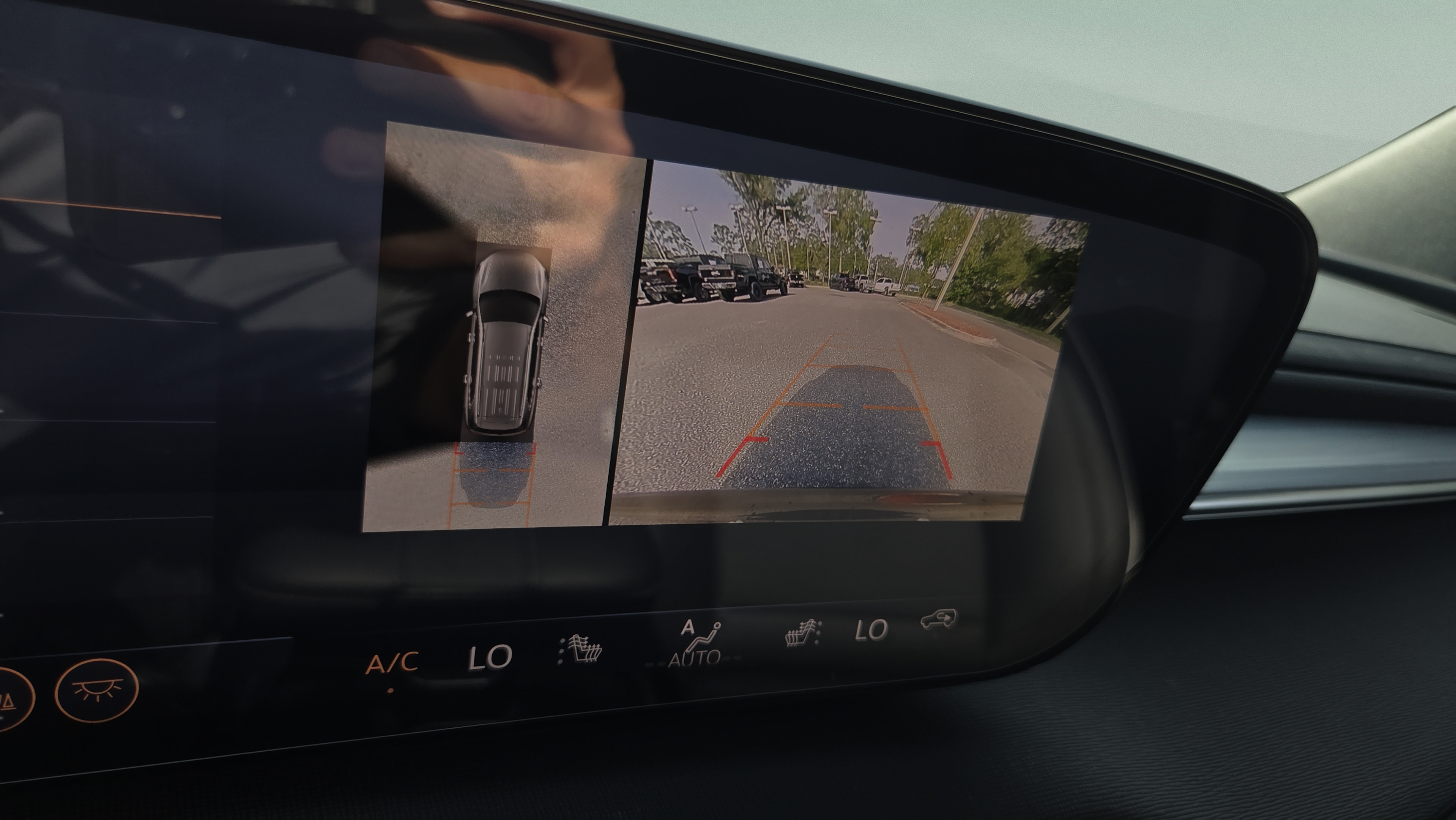 Certified 2026 Buick Enclave Preferred w/ Power Package FWD image 34
