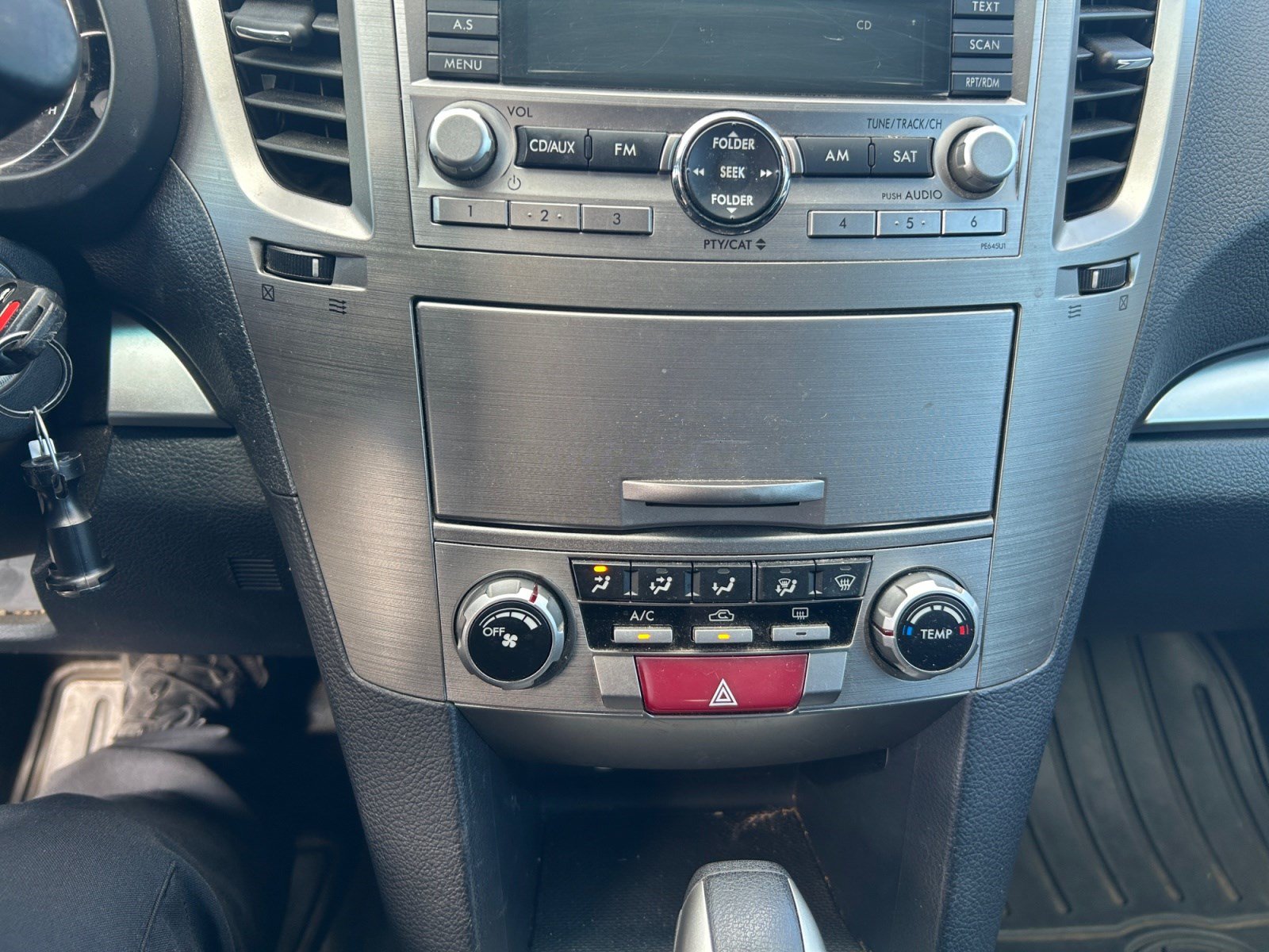 Used 2011 Subaru Outback 2.5i Premium w/ All-Weather Pkg AWD/4WD image 15