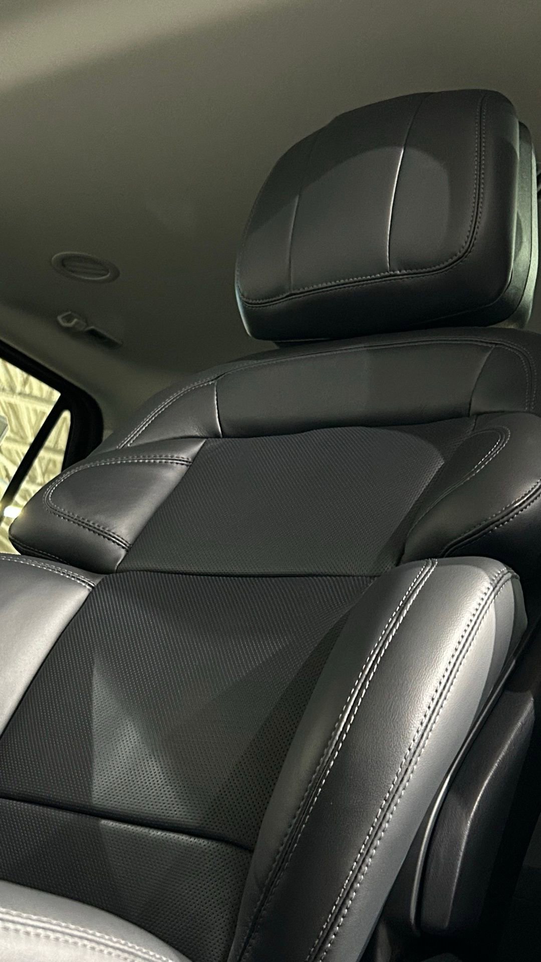 New 2026 Lincoln Navigator Premiere AWD/4WD image 49