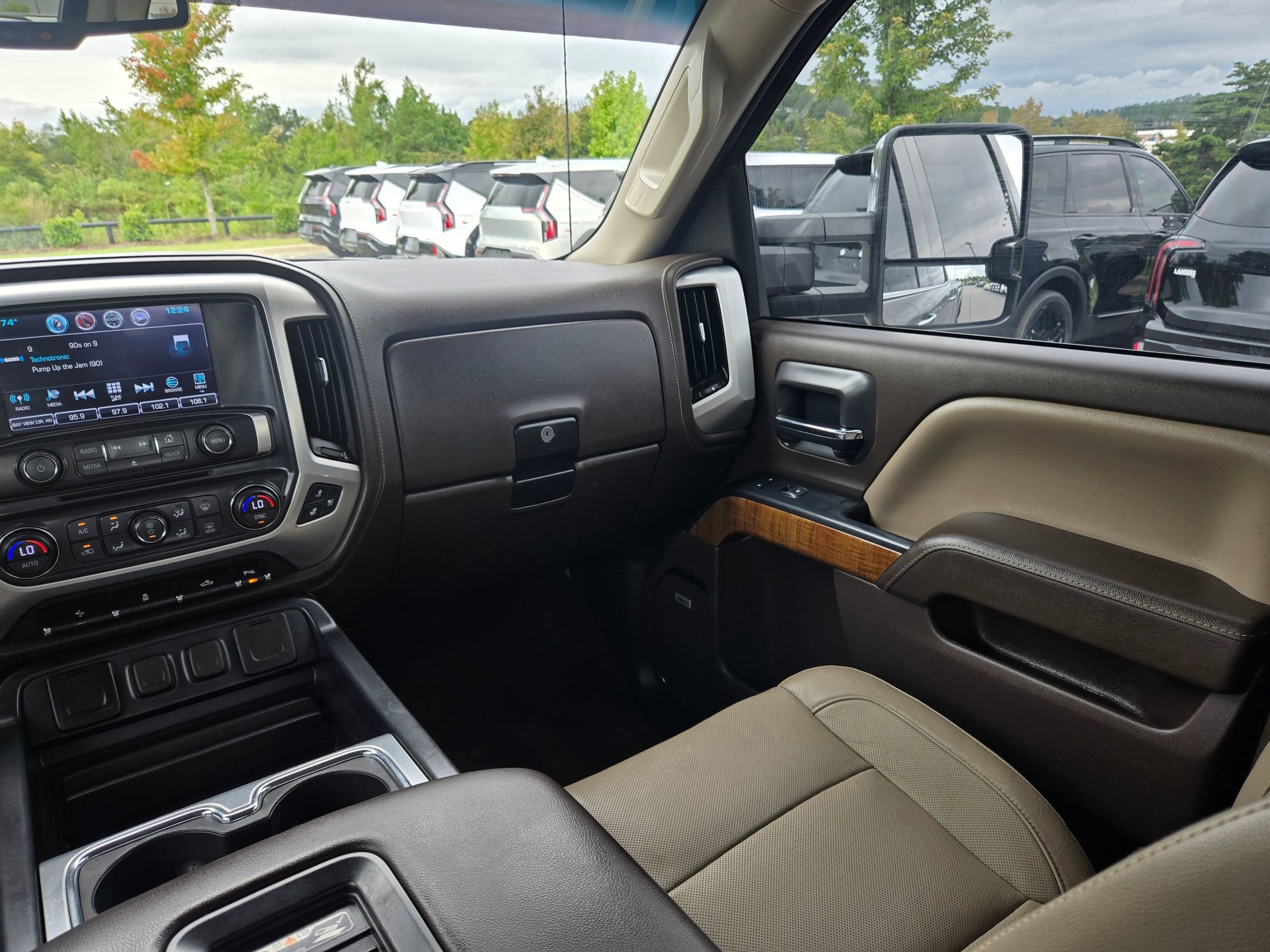 Used 2017 GMC Sierra 2500 SLT image 11
