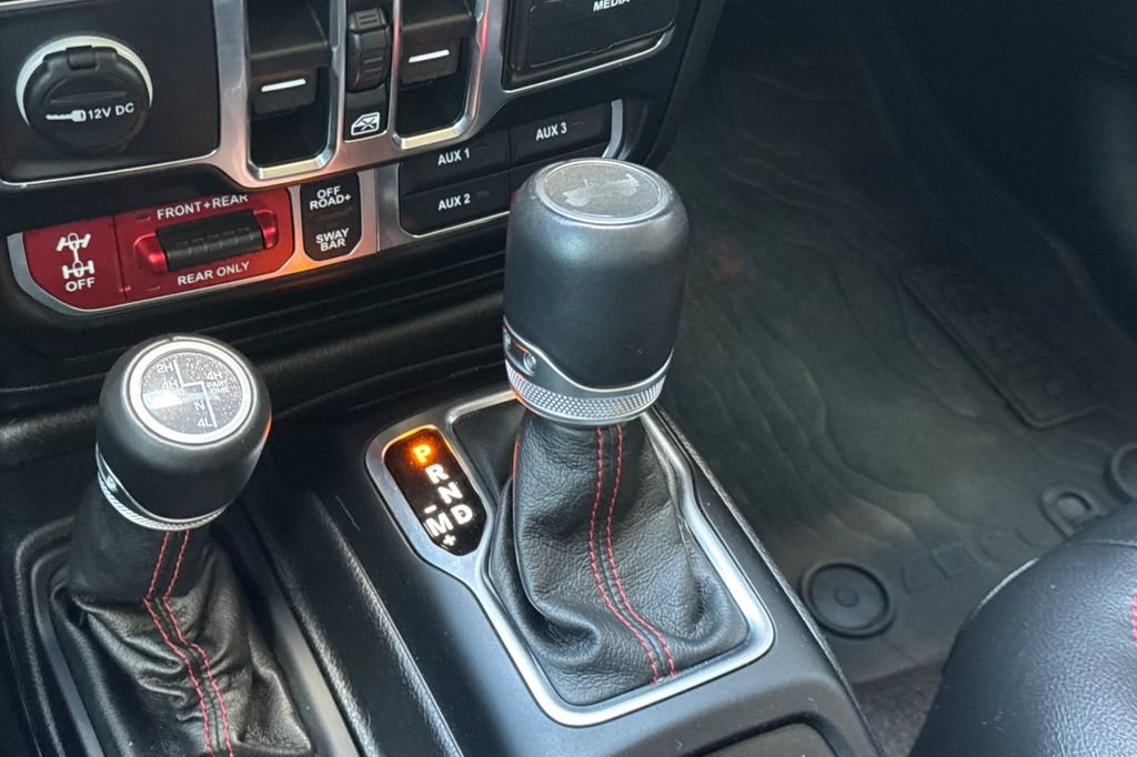 Used 2021 Jeep Wrangler Unlimited Rubicon AWD/4WD image 23
