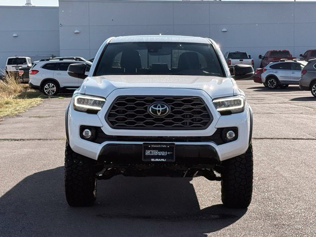 Used 2020 Toyota Tacoma TRD Off-Road w/ TRD Premium Off Road Package AWD/4WD image 9