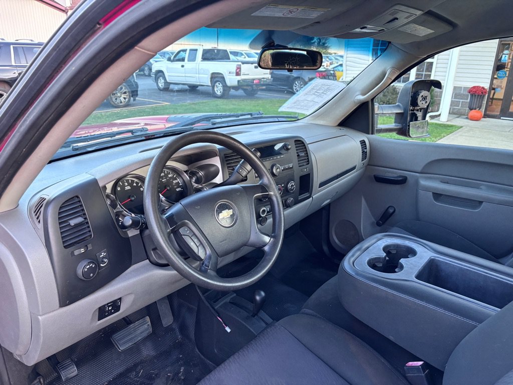 Used 2014 Chevrolet Silverado 2500 W/T w/ Snow Plow Prep Package AWD/4WD image 12