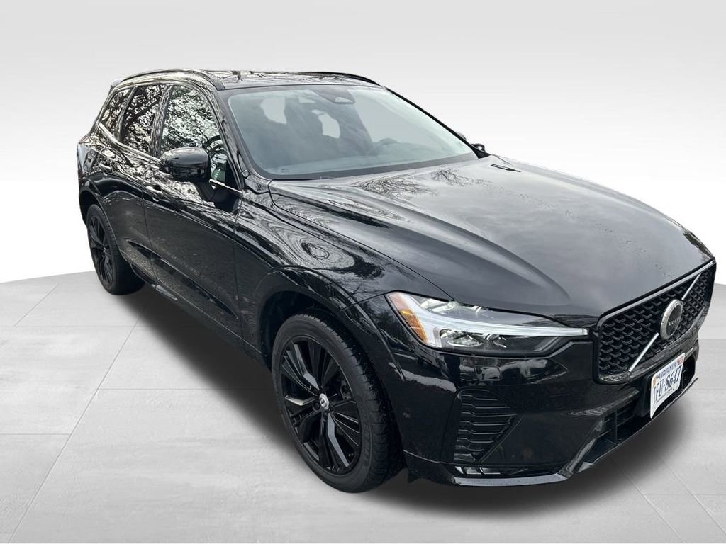 Used 2024 Volvo XC60 B5 Plus image 7