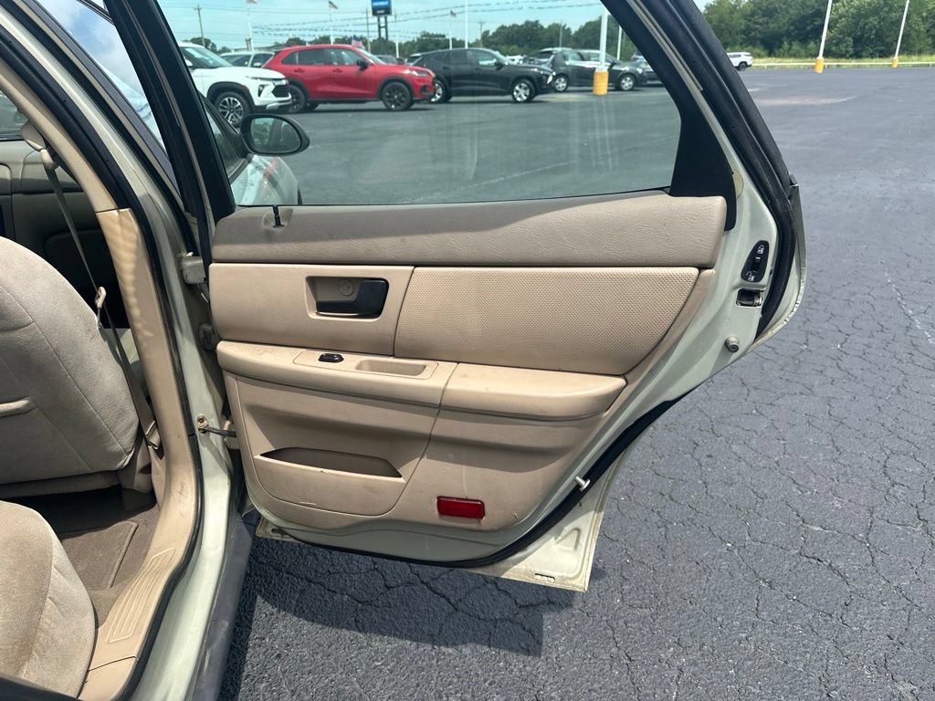 Used 2006 Ford Taurus SE FWD image 16
