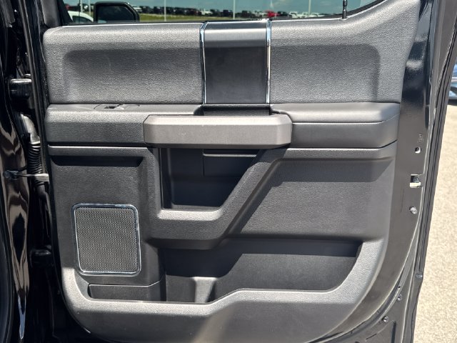 Used 2018 Ford F150 Platinum w/ Equipment Group 701A Luxury AWD/4WD image 32