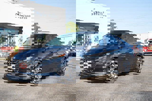 Used 2023 Hyundai Elantra Limited