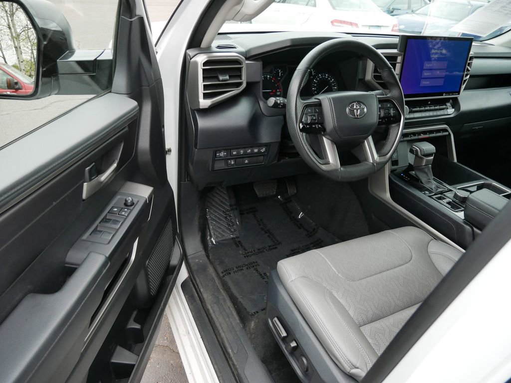 Used 2023 Toyota Tundra SR5 w/ SR5 Premium Package AWD/4WD image 11