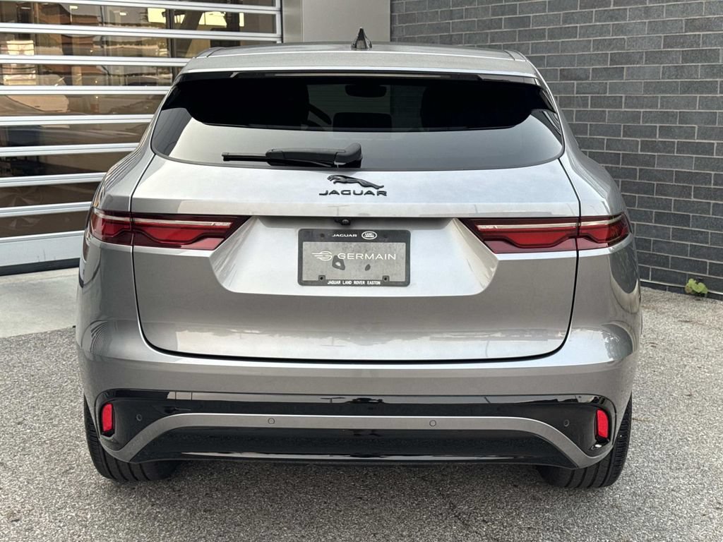 Certified 2024 Jaguar F-PACE R-Dynamic S AWD/4WD image 5