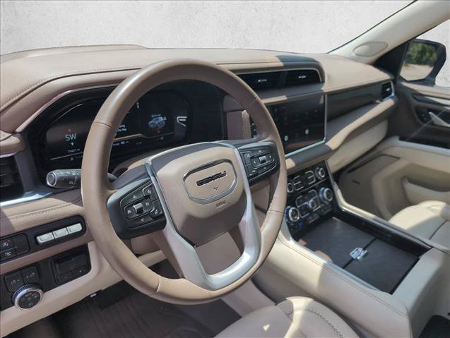 Used 2023 GMC Yukon Denali w/ LPO, Floor Liner Package AWD/4WD image 9