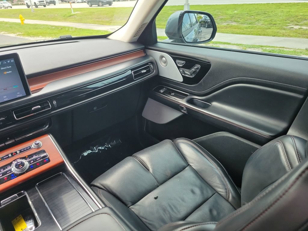 Used 2021 Lincoln Aviator Reserve w/ Equipment Group 210A AWD/4WD image 18