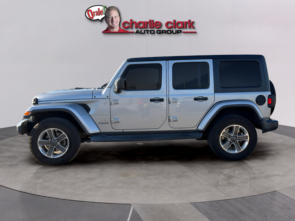Used 2020 Jeep Wrangler Unlimited Sahara AWD/4WD image 2