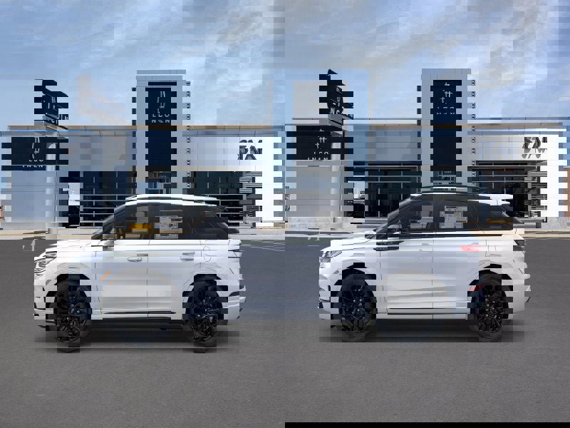 New 2026 Lincoln Corsair Premiere image 3