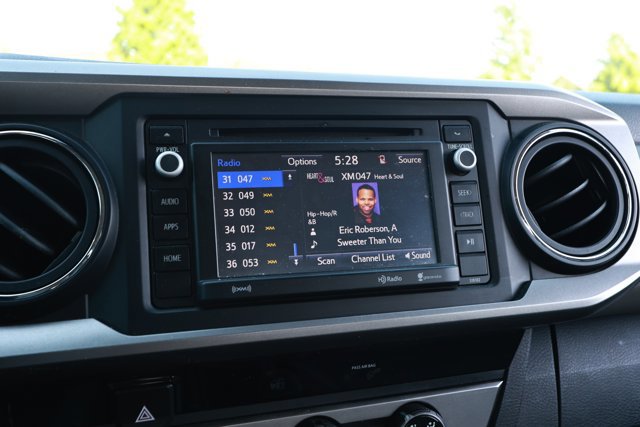 Used 2018 Toyota Tacoma SR5 RWD image 16