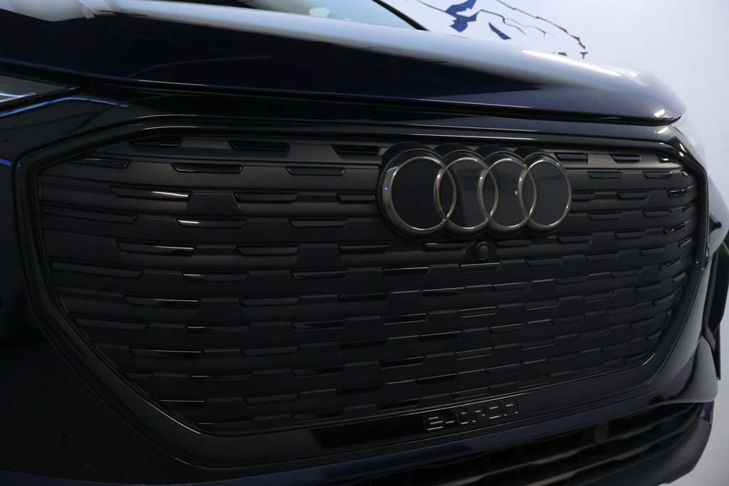 Used 2022 Audi Q4 e-tron Premium Plus w/ Premium Plus image 9