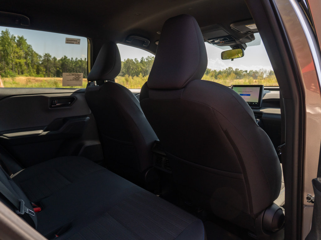 New 2026 Toyota RAV4 SE AWD/4WD image 17