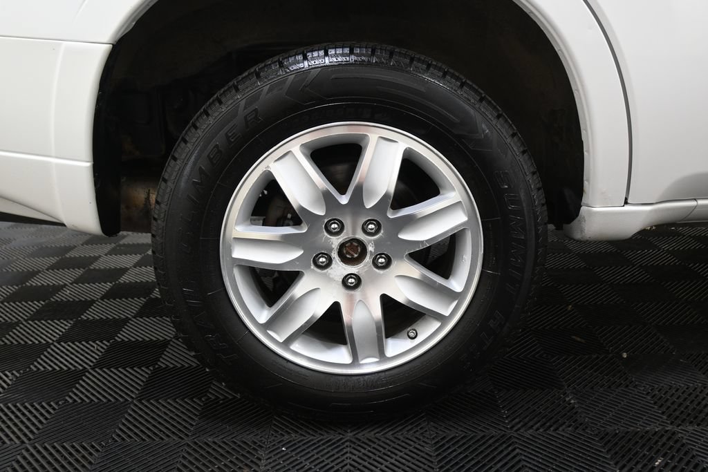 Used 2011 Mitsubishi Endeavor LS AWD/4WD image 29