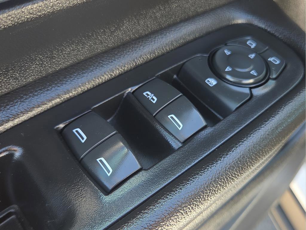 Used 2023 GMC Terrain SLT w/ Elevation Edition FWD image 11