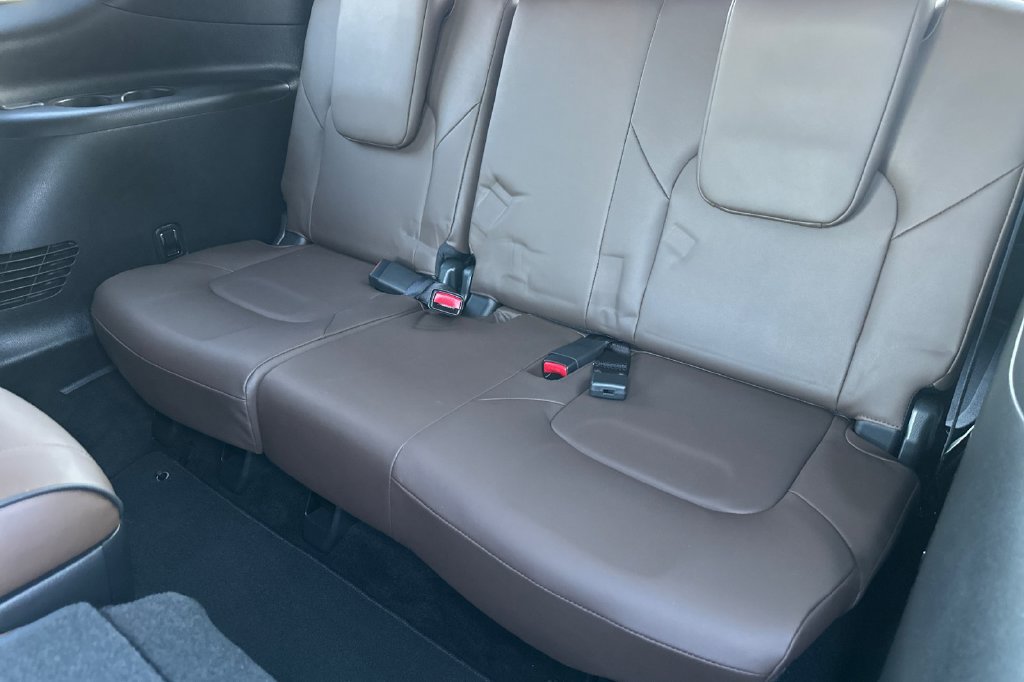 Used 2024 Nissan Armada Platinum w/ Captain's Chairs Package AWD/4WD image 17