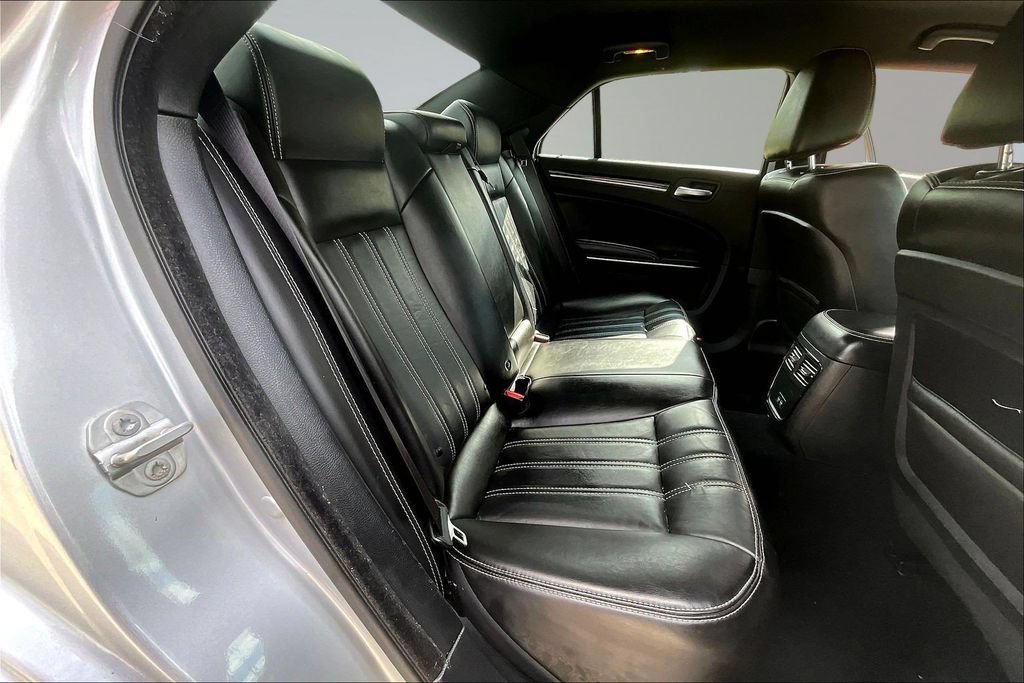 Used 2020 Chrysler 300 S AWD/4WD image 22