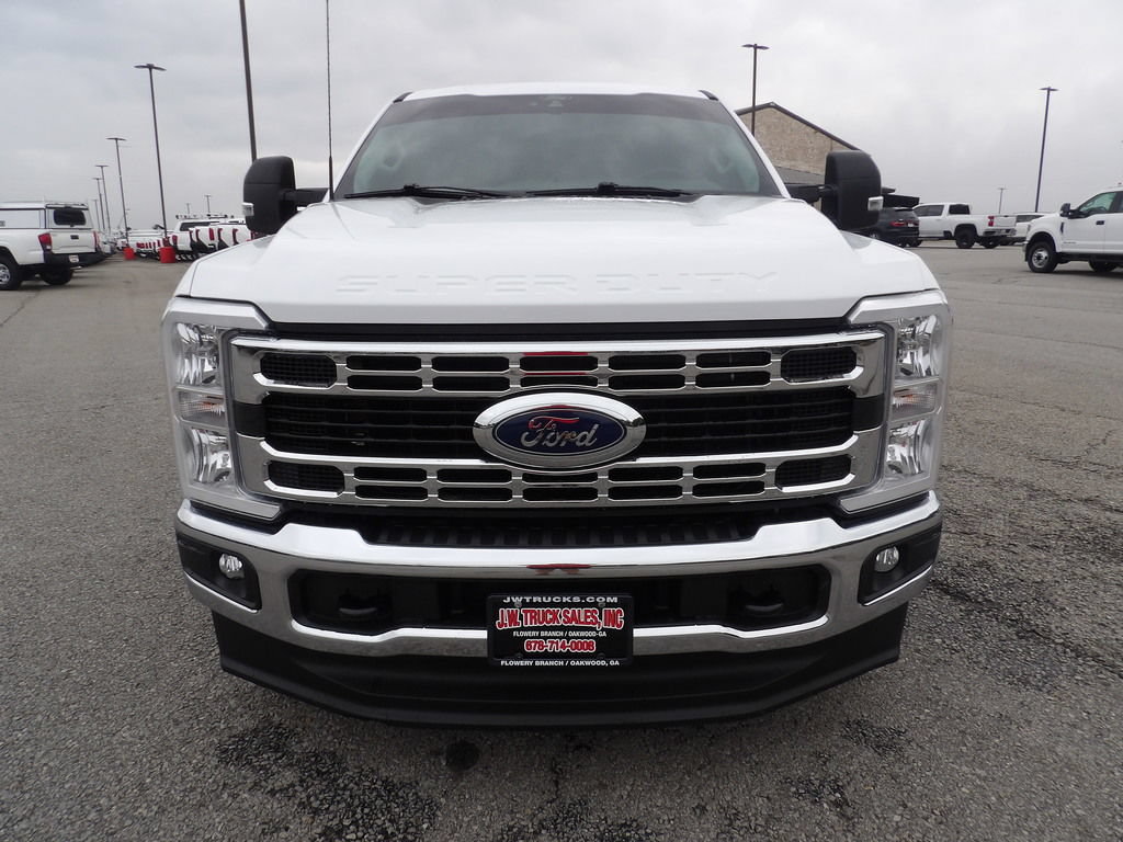 Used 2025 Ford F250 XLT w/ FX4 Off-Road Package AWD/4WD image 12