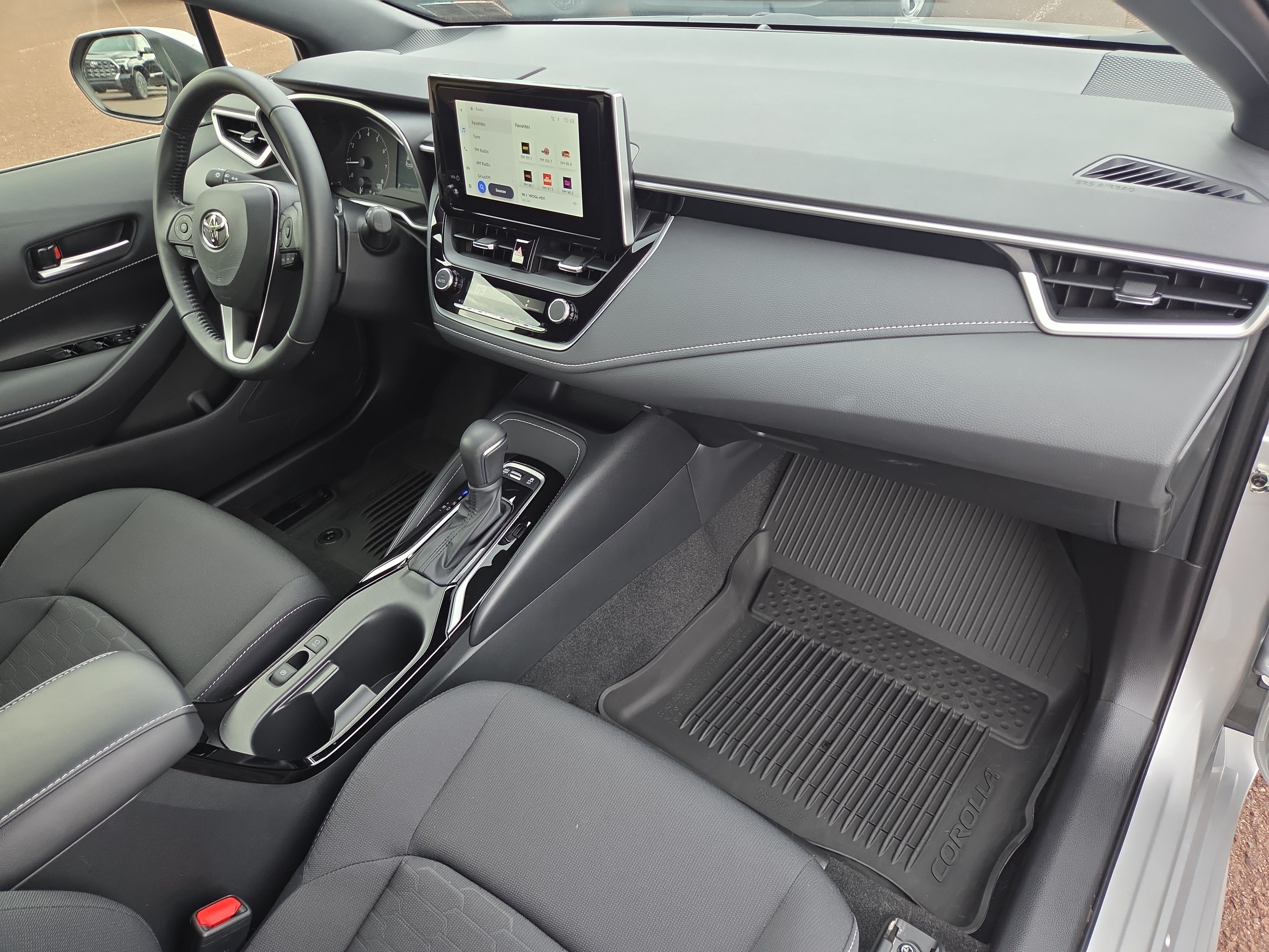 Certified 2025 Toyota Corolla SE FWD image 17