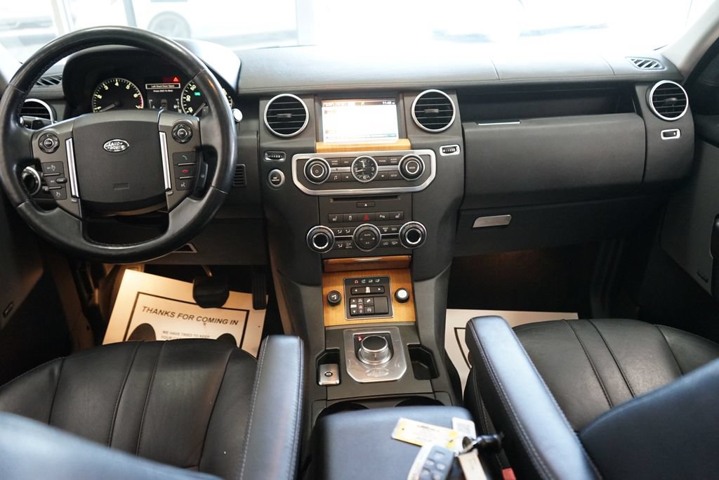 Used 2015 Land Rover LR4 HSE AWD/4WD image 41