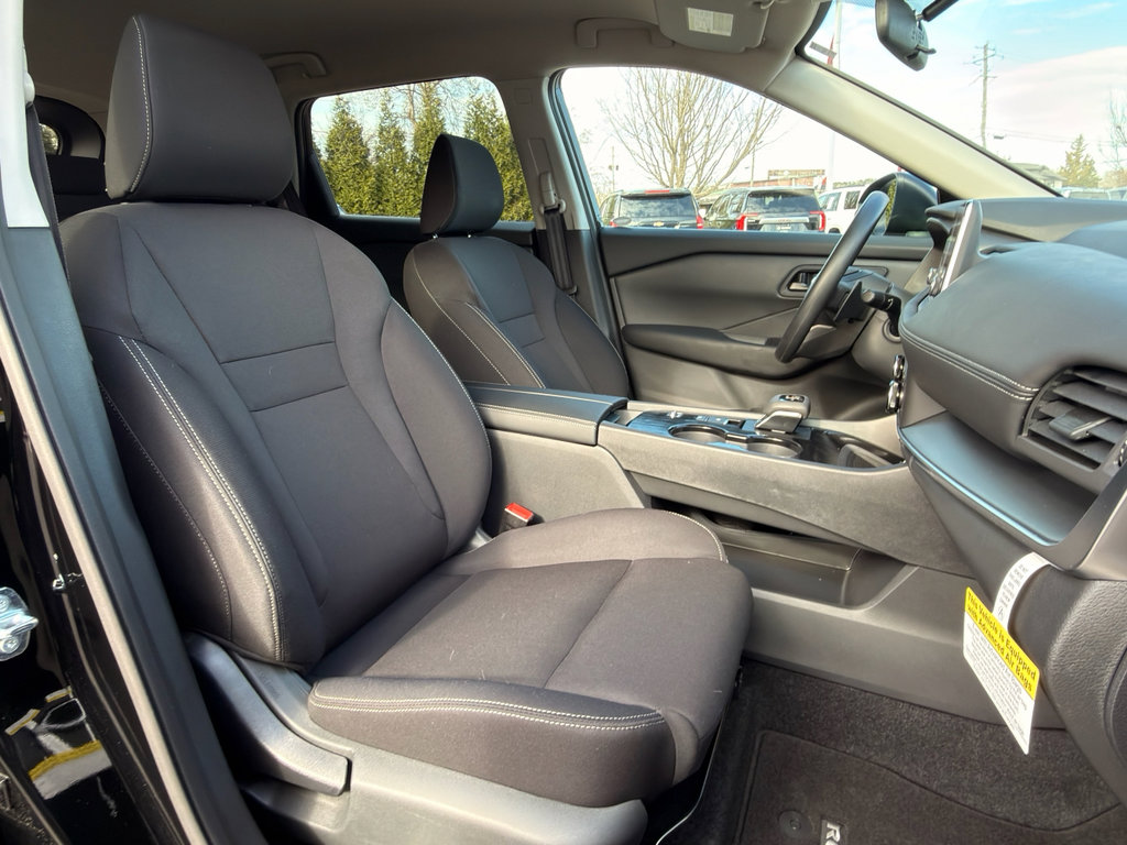 New 2026 Nissan Rogue S image 40