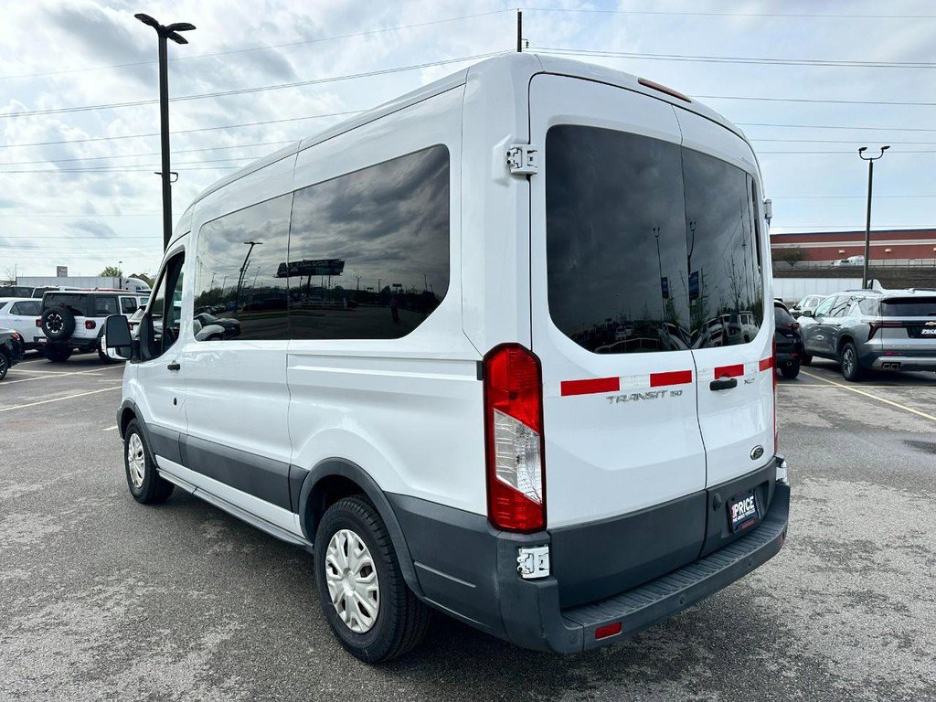 Used 2015 Ford Transit 150 XLT image 3