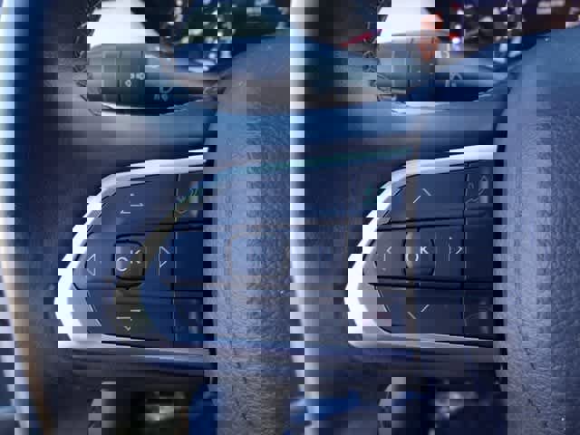 Used 2022 Jeep Compass Limited image 17