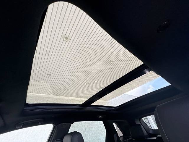 Certified 2025 Cadillac XT5 Premium Luxury FWD image 19